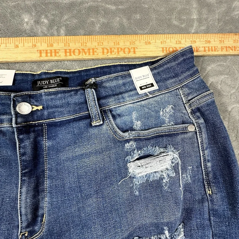 Judy Blue Distressed Tulip Hem Denim Shorts 3XL Frayed Cut Off Destroyed New